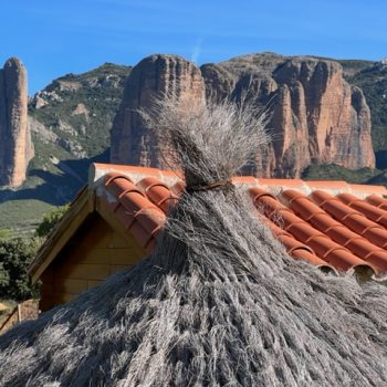 views-swimmingpool-armalygal-camping-mallos de riglos