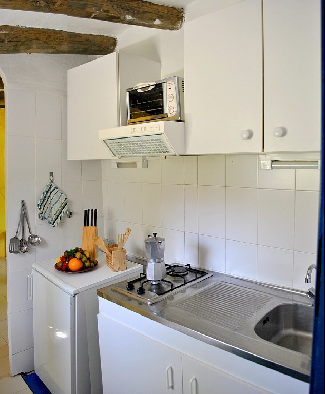 kitchen-bungalow-camping armalygal-interior